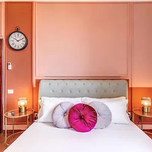 https://aweshome-villa-tower.it-tuscanyhotel.com