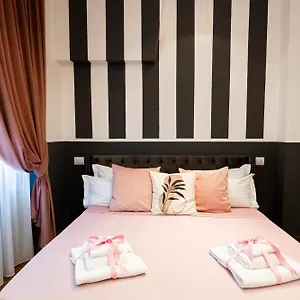 https://santa-croce-dream-suites.it-tuscanyhotel.com