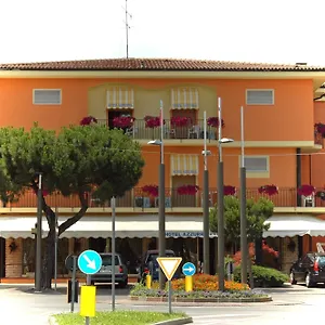 Azzurra *** Sirmione