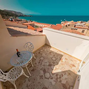 https://bb-cefalu-design-suites.sicilyhotelsitaly.net