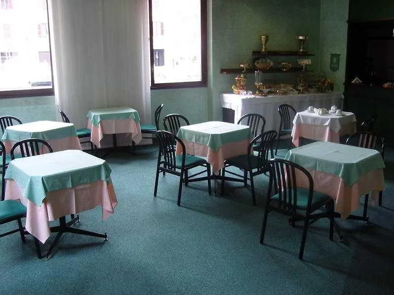 Nuovo Albergo Italia Abbiategrasso 4*,