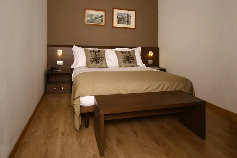 Nuovo Albergo Italia Abbiategrasso 4*,