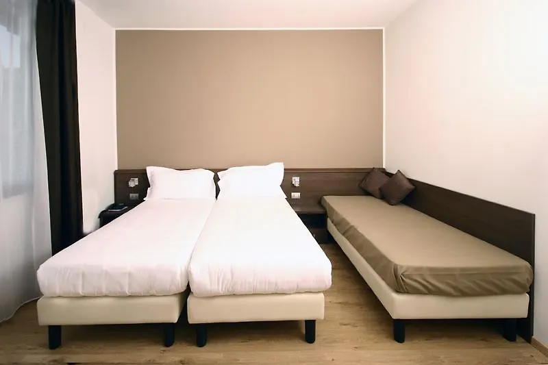 Nuovo Albergo Italia Abbiategrasso Hotel